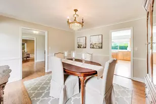 363 Anjou Dr, Northbrook, IL 60062 - Photo 10