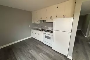 991 Tollview Ave, Aurora, IL 60505 - Photo 2