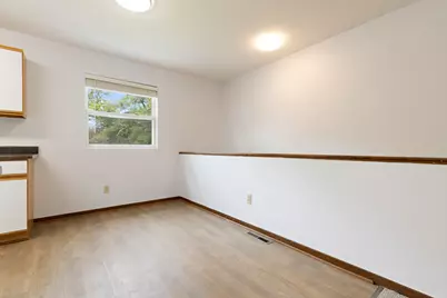 1816 Remington Road, Rockford, IL 61108 - Photo 6