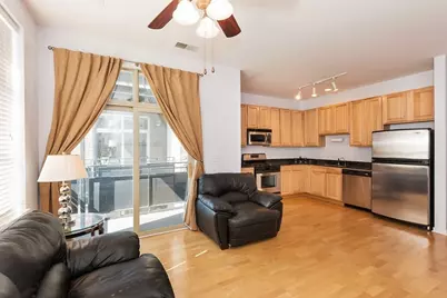 2933 N Clybourn Avenue #303, Chicago, IL 60618 - Photo 4
