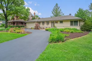 6444 Pontiac Dr, Indian Head Park, IL 60525 - Photo 1