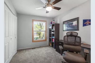 879 Burgess Circle, Buffalo Grove, IL 60089 - Photo 16