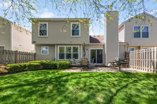 879 Burgess Cir, Buffalo Grove, IL 60089 - Photo 24