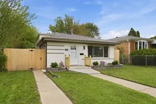 13947 S Saginaw Ave, Burnham, IL 60633 - Photo 2