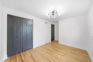 13947 S Saginaw Ave, Burnham, IL 60633 - Photo 18