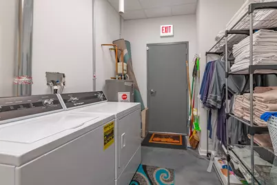 1215 W Madison Street, Chicago, IL 60607 - Photo 20
