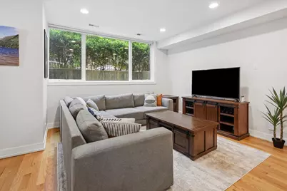 821 W Roscoe Street #1, Chicago, IL 60657 - Photo 20