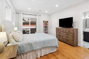 821 W Roscoe St, Chicago, IL 60657 - Photo 12