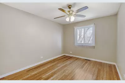 2058 Leeward Lane, Hanover Park, IL 60133 - Photo 8