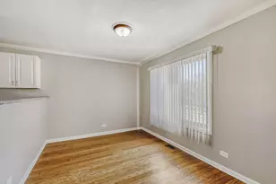 2058 Leeward Ln, Hanover Park, IL 60133 - Photo 6