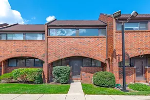 901 S Racine Ave, Chicago, IL 60607 - Photo 1