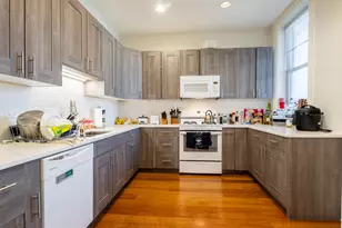 2034 N Orleans St, Chicago, IL 60614 - Photo 12