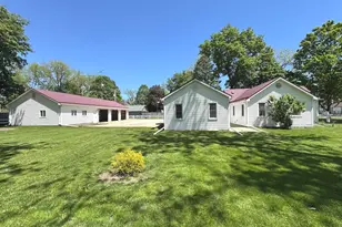 516 W 2nd St, Momence, IL 60954 - Photo 42