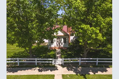 516 W 2nd Street, Momence, IL 60954 - Photo 6