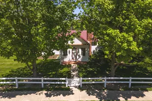516 W 2nd St, Momence, IL 60954 - Photo 6