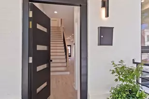 433 E 46th Pl, Chicago, IL 60653 - Photo 2