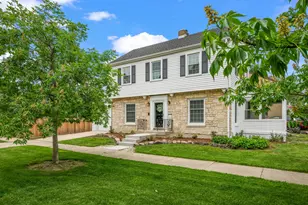 1014 S Chester Ave, Park Ridge, IL 60068 - Photo 2
