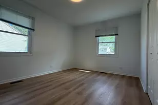 1161 Parker Ln, Buffalo Grove, IL 60089 - Photo 12