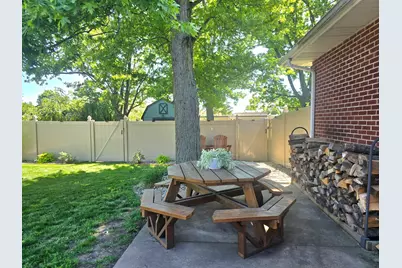 330 W Second South Street, Chebanse, IL 60922 - Photo 8