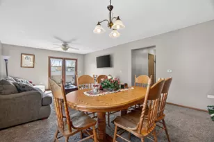 2700 Eagle Dr, Joliet, IL 60436 - Photo 10