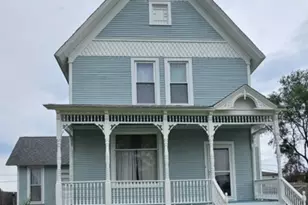 536 Woodward St, Beecher, IL 60401 - Photo 1
