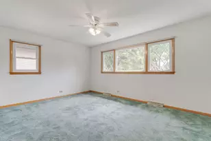 10116 Mulberry Ave, Oak Lawn, IL 60453 - Photo 12