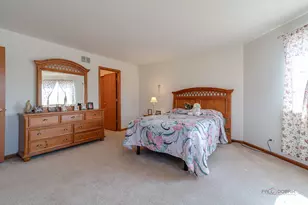 1094 Holly Dr, Antioch, IL 60002 - Photo 28