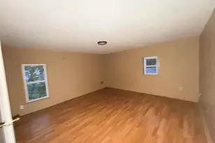 208 W Oak St, Carrier Mills, IL 62917 - Photo 18