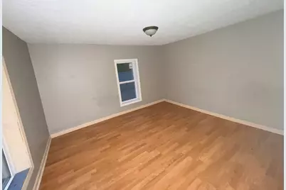 208 W Oak Street, Carrier Mills, IL 62917 - Photo 24