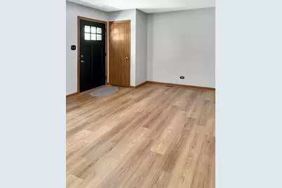 11142 S Sawyer Avenue, Chicago, IL 60655 - Photo 2