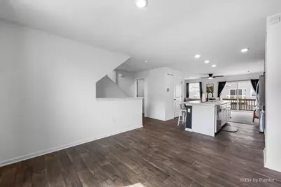 1107 Briar Glen Court, Hampshire, IL 60140 - Photo 8