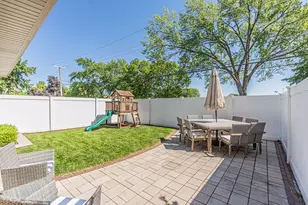 9858 S Springfield Ave, Evergreen Park, IL 60805 - Photo 28