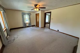 606 E Silk St, Mount Carroll, IL 61053 - Photo 18