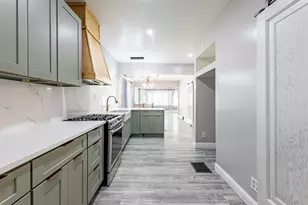 3838 W 64th St, Chicago, IL 60629 - Photo 12