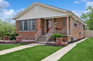 256 Calumet Blvd, Harvey, IL 60426 - Photo 2