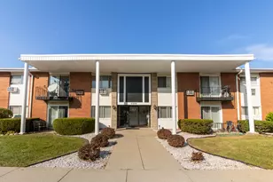 9500 Dee Rd, Des Plaines, IL 60016 - Photo 2