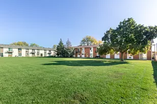 9500 Dee Rd, Des Plaines, IL 60016 - Photo 24