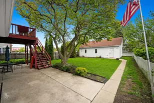 840 N Center St, Naperville, IL 60563 - Photo 24
