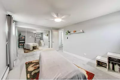 925 S 8th Avenue #12, La Grange, IL 60525 - Photo 16