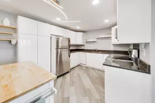 925 S 8th Ave, La Grange, IL 60525 - Photo 8
