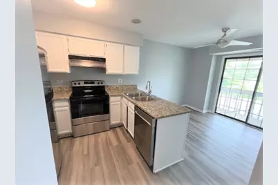 1486 W Jefferson Avenue #F, Naperville, IL 60540 - Photo 4