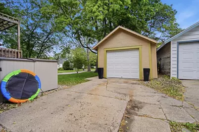 1511 N Lee Street, Bloomington, IL 61701 - Photo 50
