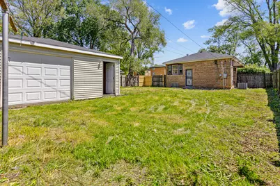 12400 S Lowe Avenue, Chicago, IL 60628 - Photo 20