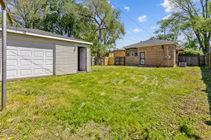 12400 S Lowe Ave, Chicago, IL 60628 - Photo 20