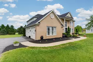 5N915 Baker Hill Ct, Saint Charles, IL 60175 - Photo 10