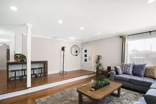 8415 N Clifton Ave, Niles, IL 60714 - Photo 4