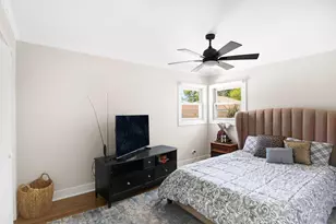 8415 N Clifton Ave, Niles, IL 60714 - Photo 12