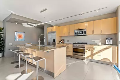 510 W Erie Street #1801, Chicago, IL 60654 - Photo 14