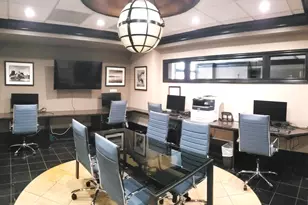 10 E Ontario St, Chicago, IL 60611 - Photo 24