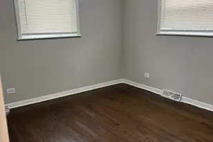 4327 Eberly Ave, Brookfield, IL 60513 - Photo 12